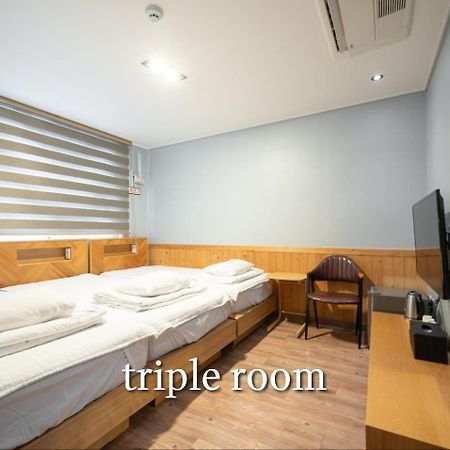 Sea Star Hostel Йосу Екстер'єр фото