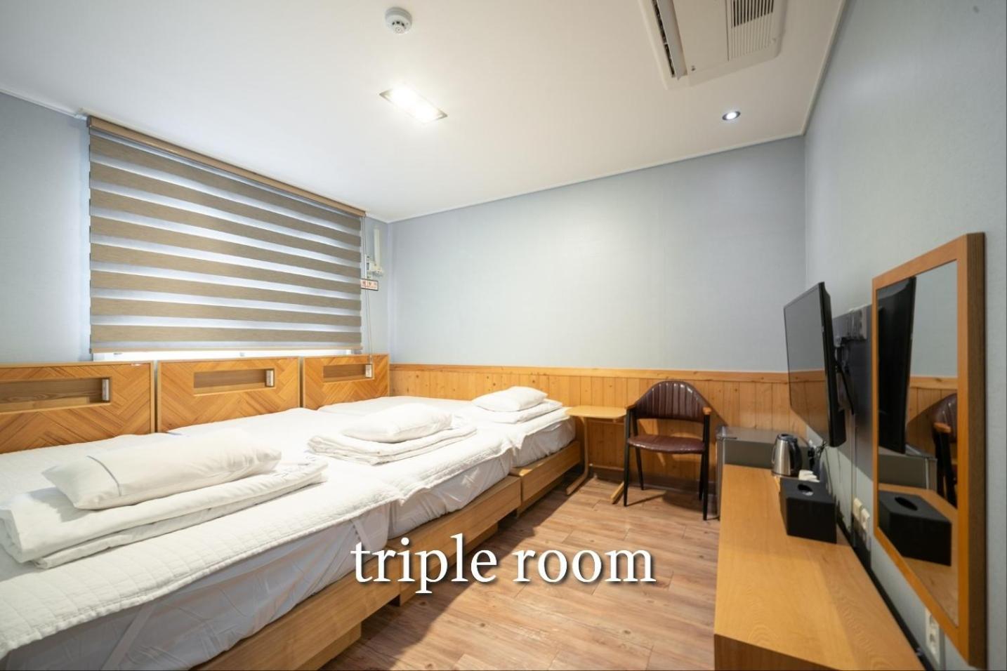 Sea Star Hostel Йосу Екстер'єр фото